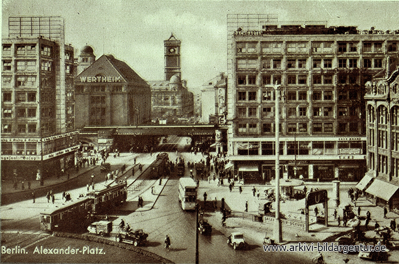 Ak Berlin, Blick auf Alexander Platz, Straßenbahn