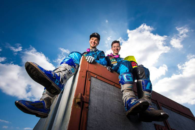 Parchen , 260316 , Falcon Motorsports , Motocross , Team-Shooting 2016 Im Bild: Dominique Pascal Thury ( KTM / Deutschland ) und Jeremy Sydow ( KTM / Deutschland ) Parchen 260316 Falcon Motorsports Motocross team Shooting 2016 in Picture Dominique Pascal Thury KTM Germany and Jeremy Sydow KTM Germany